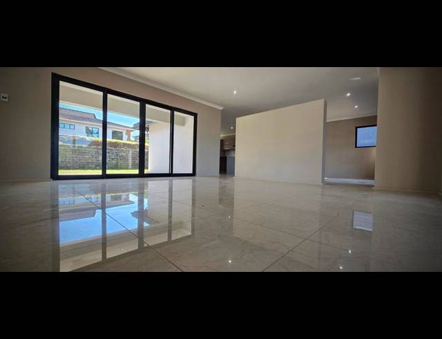 3 BEDROOM HOUSE FOR SALE IN BISHOPSTOWE